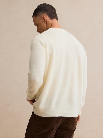 DAN FOX APPAREL Sweater 'William' in White