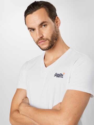Superdry Regular Fit T-Shirt in Weiß