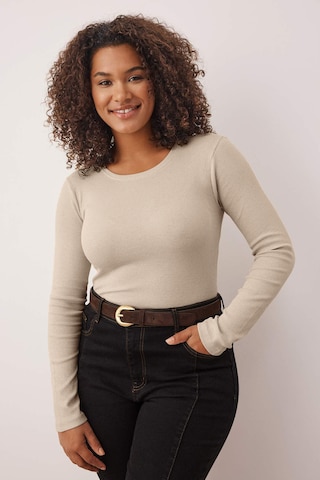 T-shirt Trendyol Curve en beige