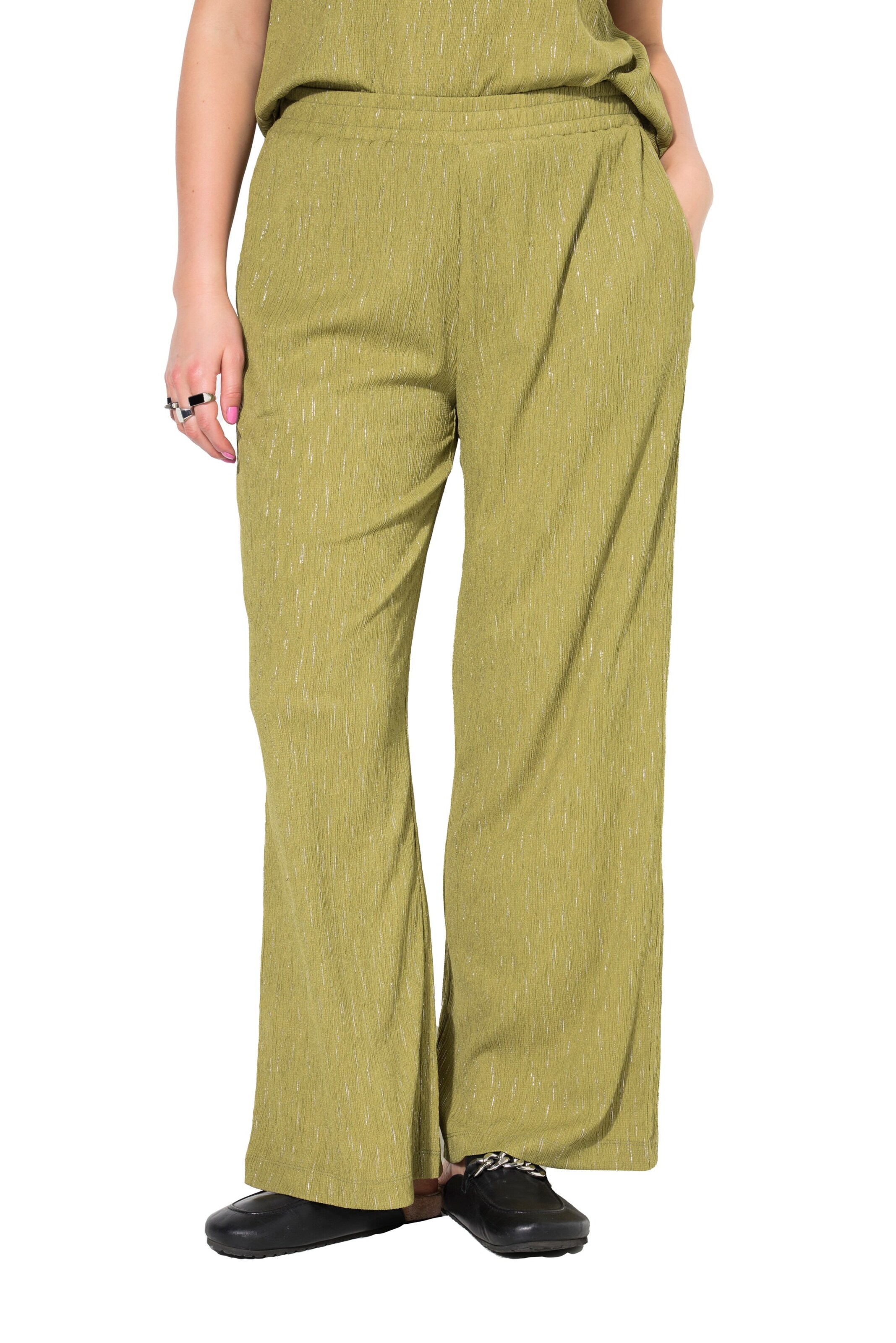 Studio Untold Loosefit Broek in Groen: voorkant