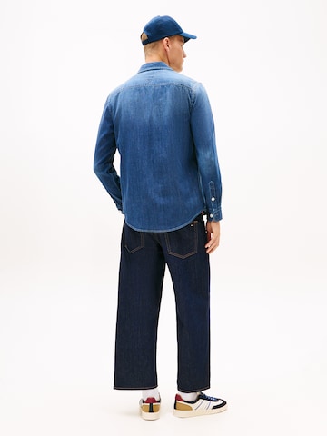 Tommy Jeans Klasický střih Košile – modrá