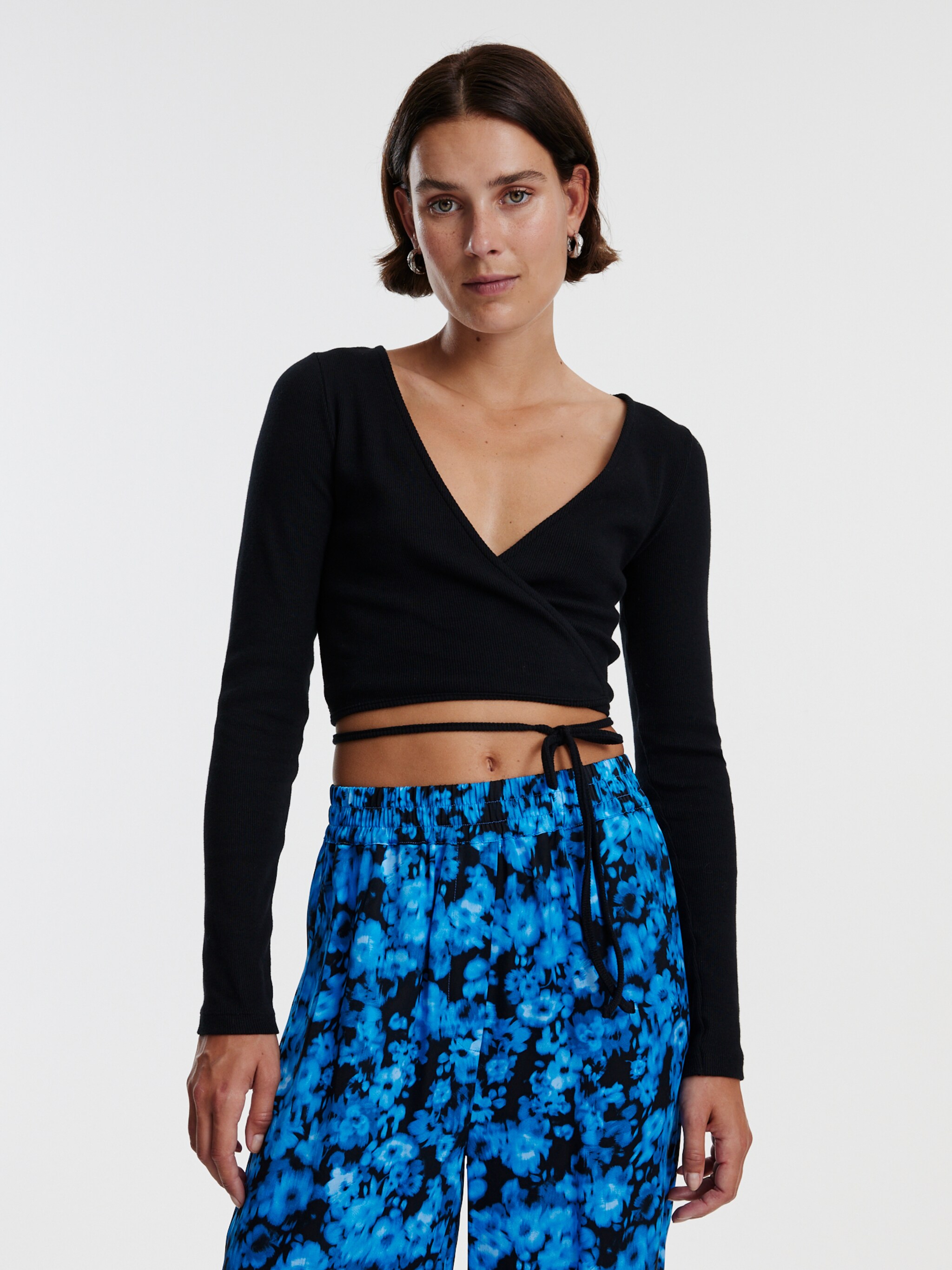 EDITED Produits T-shirt 'Theodora' noir