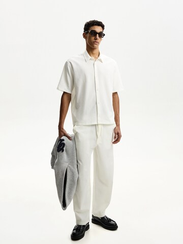 Bershka Comfort fit Ing - fehér