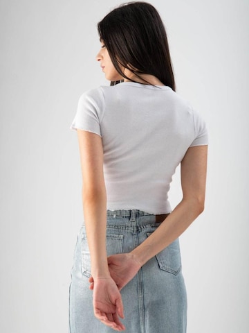 MND Shirt 'T-Shirt cropped basic'‌‌‌‌‌‌‌‌‌‌ in Weiß