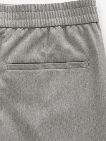Next Tapered Bandplooibroek in Grijs