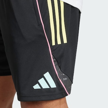 regular Pantaloni sportivi 'Juventus Turin Tiro 25 Competition' di ADIDAS PERFORMANCE in nero