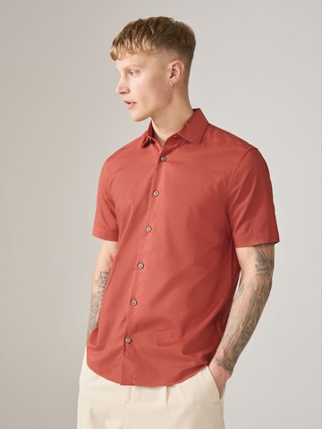 Next Regular Fit Hemd in Braun: Vorderseite