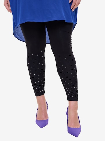 Zizzi Skinny Leggings 'VLALA' in Zwart: voorkant