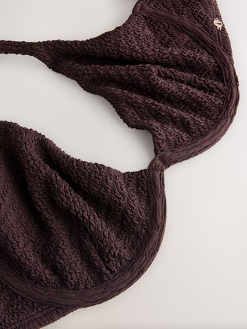 Next Triangel Bikinitop in Braun