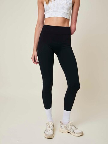 Cartel Copenhagen Regular Trousers ' Cartel Copenhagen ' in Black: front
