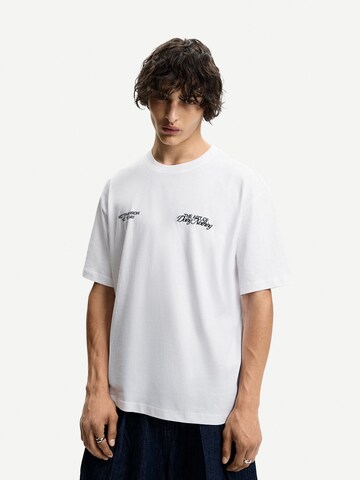 T-Shirt Bershka en blanc