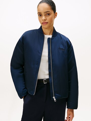 TOMMY HILFIGER Tussenjas in Blauw: voorkant