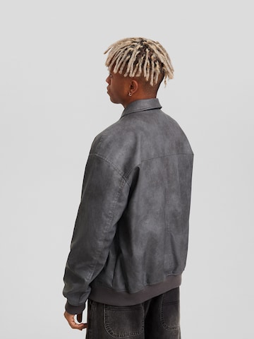 Veste mi-saison Bershka en gris