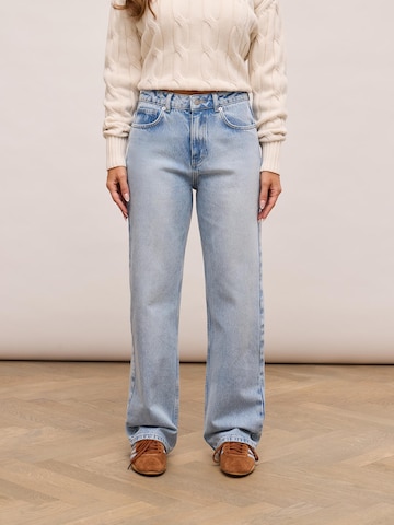 noar studios - Regular Calças de ganga em azul: frente