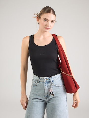 Top de la GAP pe negru: față