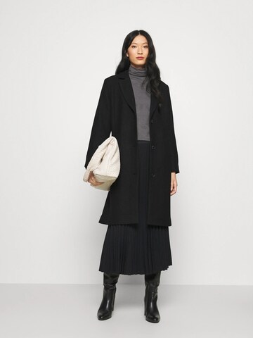 Soyaconcept Välikausitakki 'SC-ASTA 2.' värissä musta