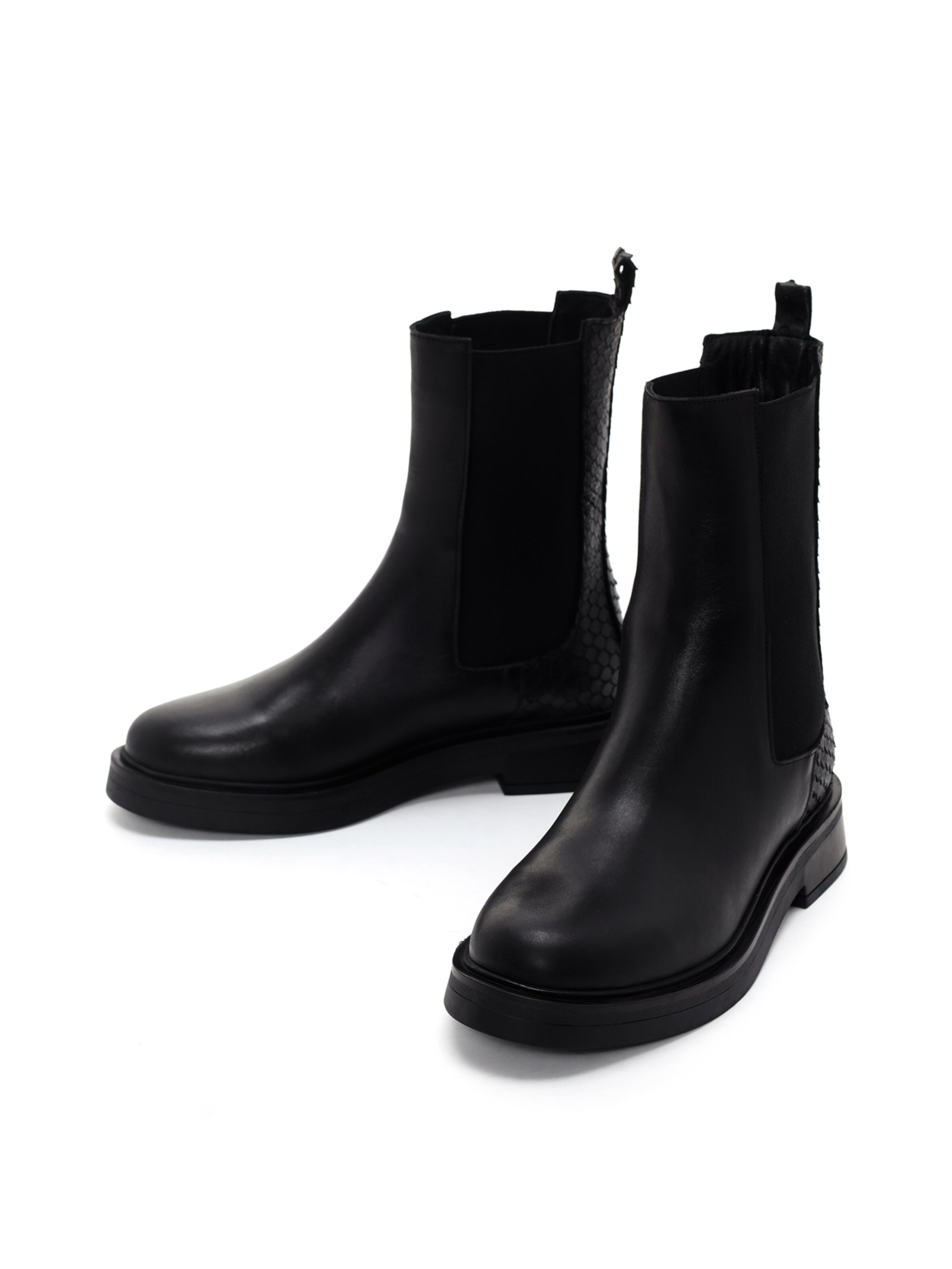 Derimod Chelsea Boots in Black