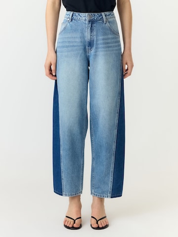 YAS Barrel Jeans 'YASLua' in Blue: front