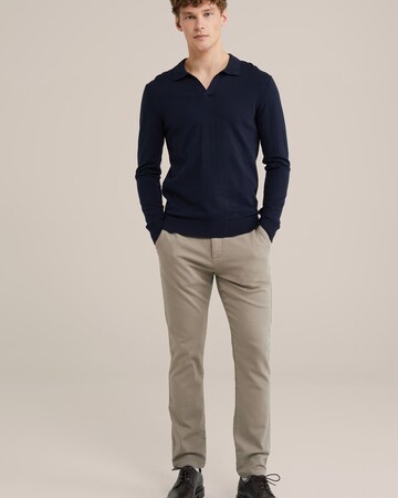 WE Fashion Slim fit Chino trousers in Brown