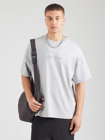 Calvin Klein Tričko - Sivá: predná strana