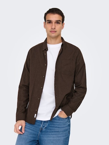 Coupe regular Chemise 'ONSROAD' Only & Sons en marron