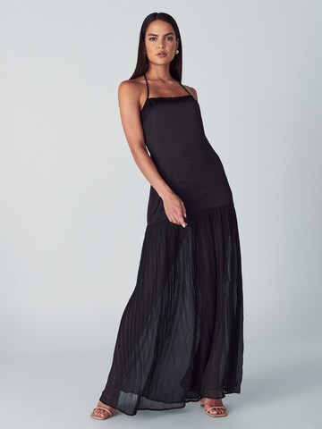 Robe 'Elsa' Willa en noir : devant