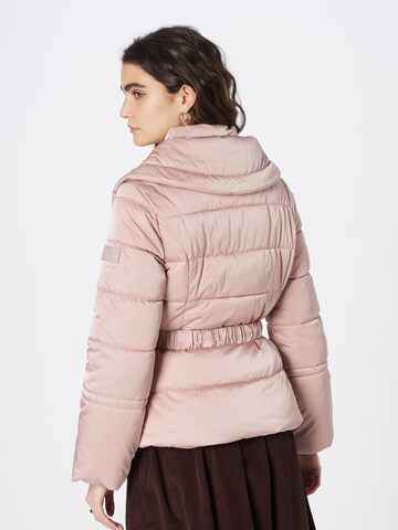 GUESS Between-Season Jacket in Pink