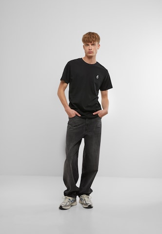 Maglietta di Mister Tee in nero