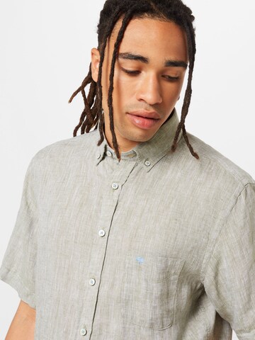 FYNCH-HATTON - Ajuste regular Camisa en verde