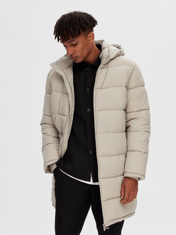 Manteau d’hiver SELECTED HOMME en beige : devant