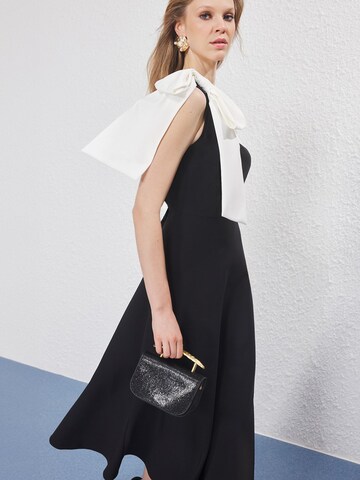Trendyol - Vestido de cocktail em preto