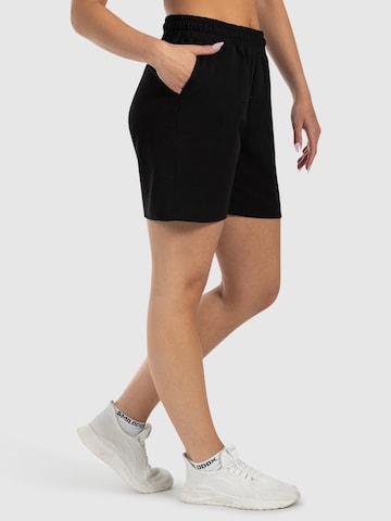 Smilodox Loosefit Sportbroek ' Nurya ' in Zwart