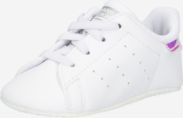 ADIDAS ORIGINALS Sneakers 'Stan Smith Crib' i hvit: forside