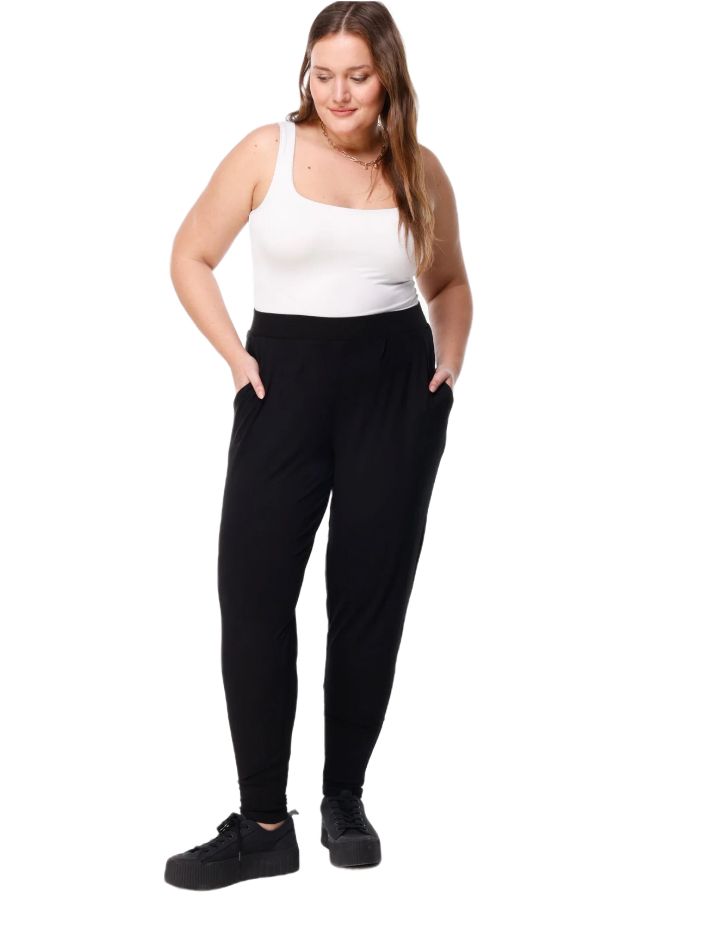 Shape Of You Tapered Hose in Schwarz