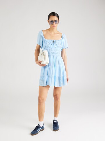 HOLLISTER Letné šaty - Modrá
