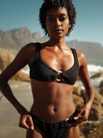 Billie Swim Klassiek Bikinitop in Zwart