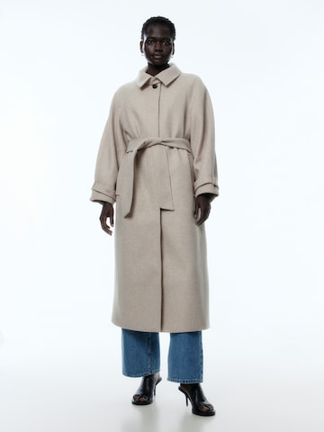 EDITED Between-seasons coat 'Ekaterina' in Beige: front