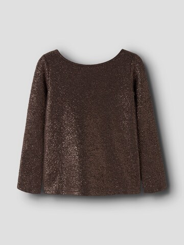 NAME IT - Camiseta en marrón