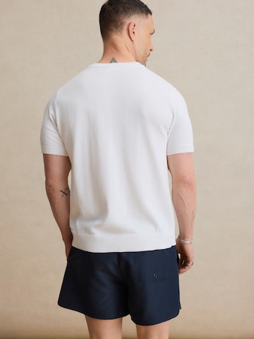 DAN FOX APPAREL Футболка 'Matteo' в Белый