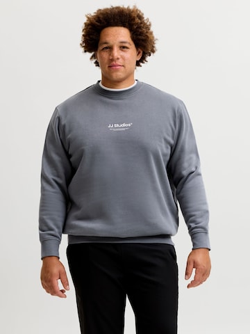 Felpa di Jack & Jones Plus in grigio: frontale