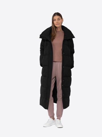 4F Winter coat in Black