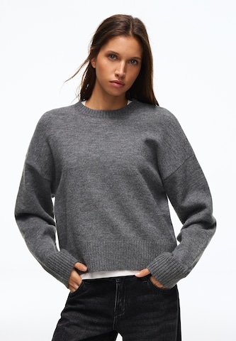 Bershka Pullover in Grau: Vorderseite