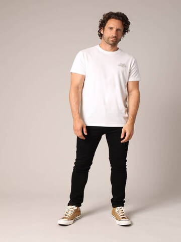 T-Shirt 'NATEDO' Deeluxe en blanc
