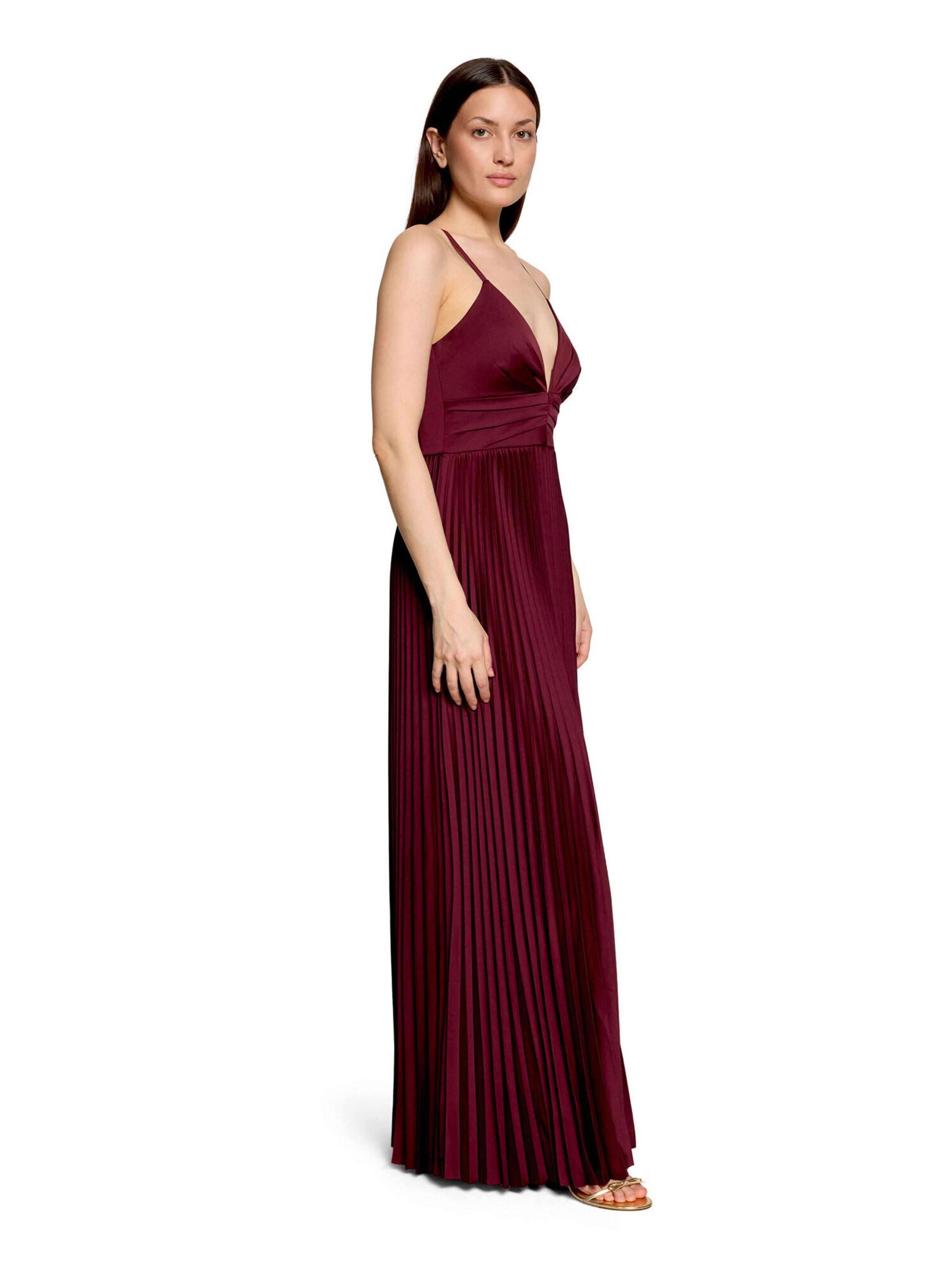 Robe de soirée Vera Mont en rouge