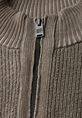 Street One MEN Pullover in Braun