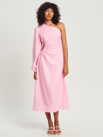 Calli - Vestido 'VIDA' em rosa: frente