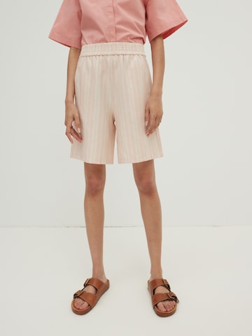 EDITED Regular Shorts 'Lexi' in Pink: predná strana