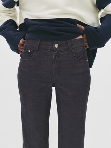évasé Jean Pull&Bear en bleu