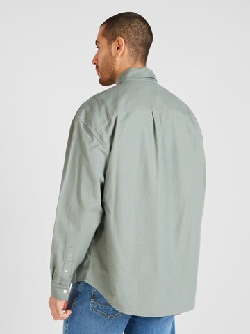 GAP Regular fit Button Up Shirt in Green