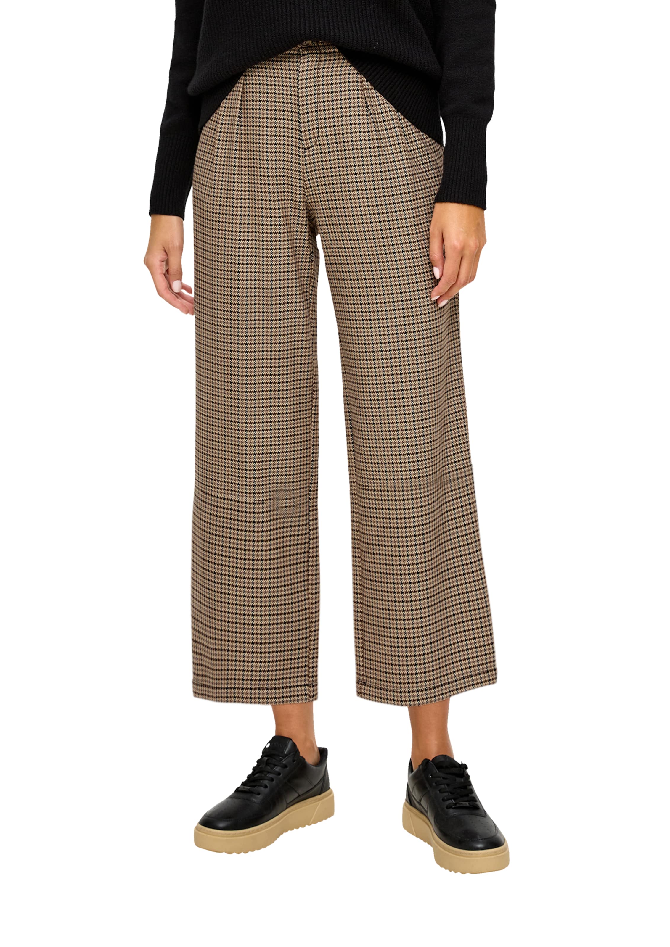 s.Oliver Wide leg Pleat-front trousers in Beige: front